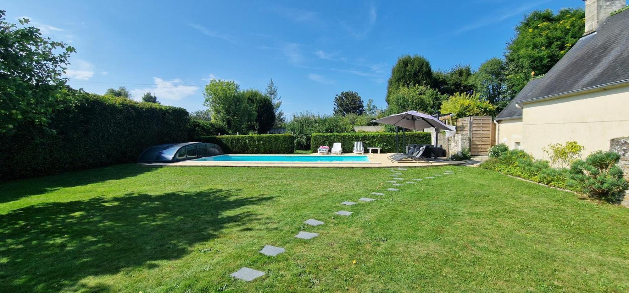 Gite 4 Personnes Avec Piscine Et Bain Nordique Proche Des Plages Du Debarquement Le Manoir  Esterno foto